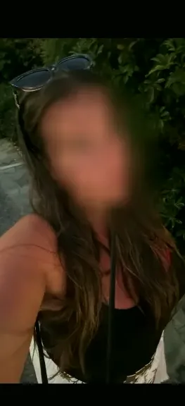 Clara, 31