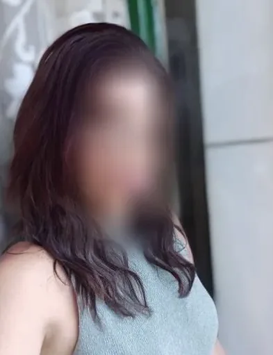 Isabella, 27