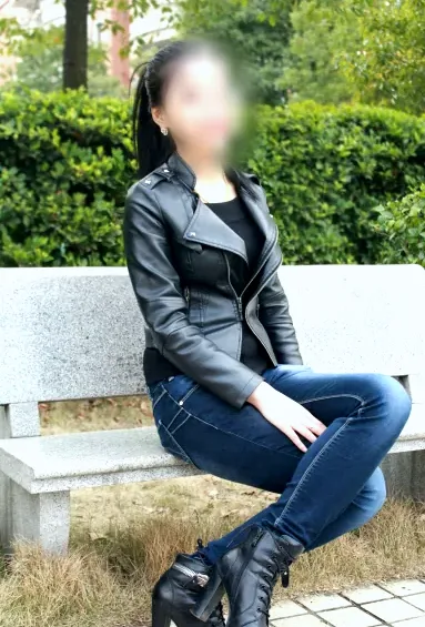 Isabella, 31