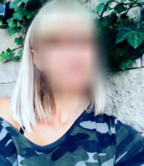 Laura, 39