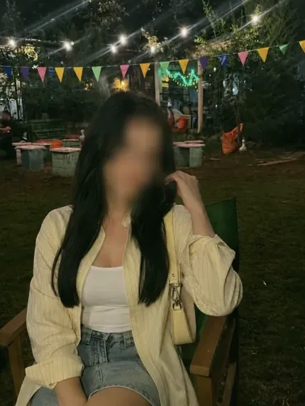 Lejla, 24