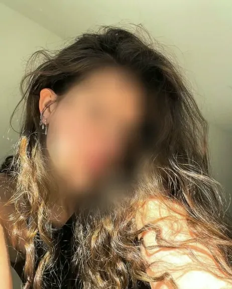 Molly, 19