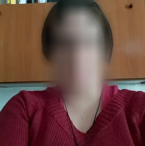 Nora, 40